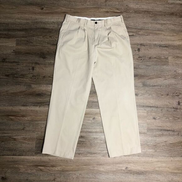 Eddie Bauer Relaxed Fit Khaki Pants Size 36 - Picture 1 of 9